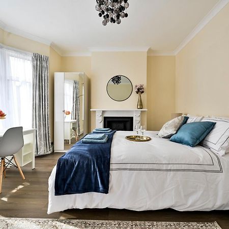 Greenwich Holiday Home ลอนดอน ภายนอก รูปภาพ