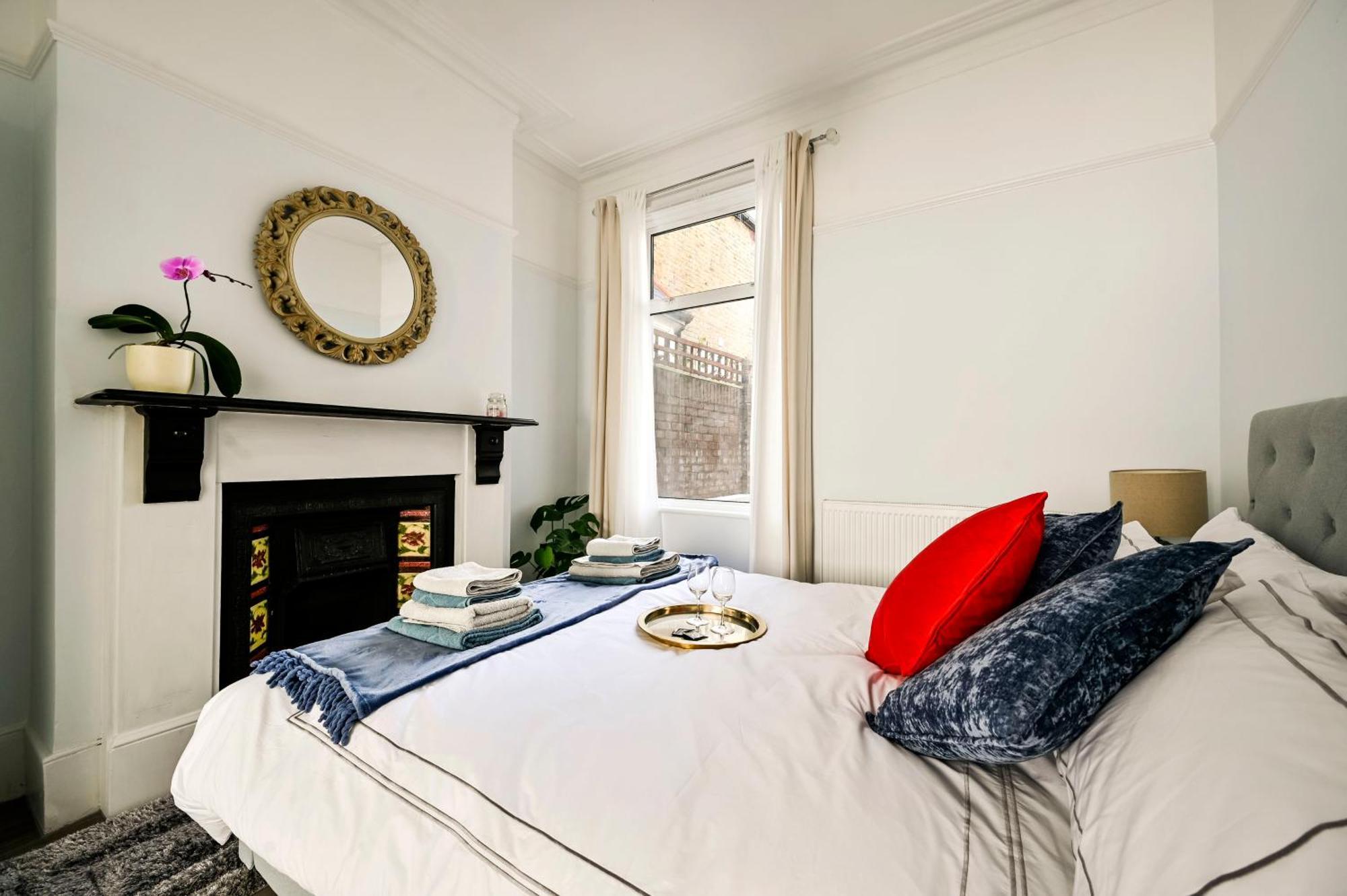 Greenwich Holiday Home ลอนดอน ภายนอก รูปภาพ