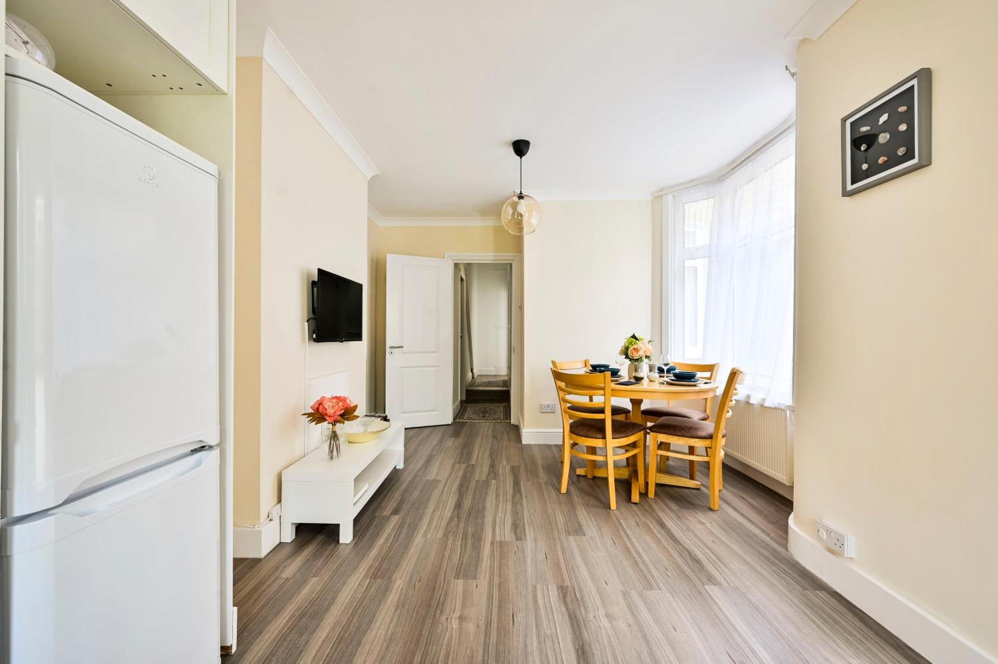 Greenwich Holiday Home ลอนดอน ภายนอก รูปภาพ