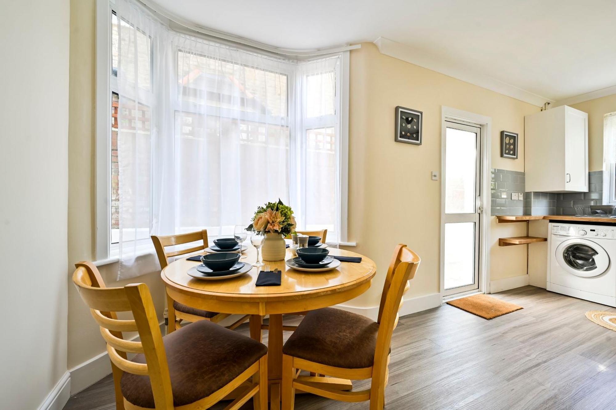 Greenwich Holiday Home ลอนดอน ภายนอก รูปภาพ