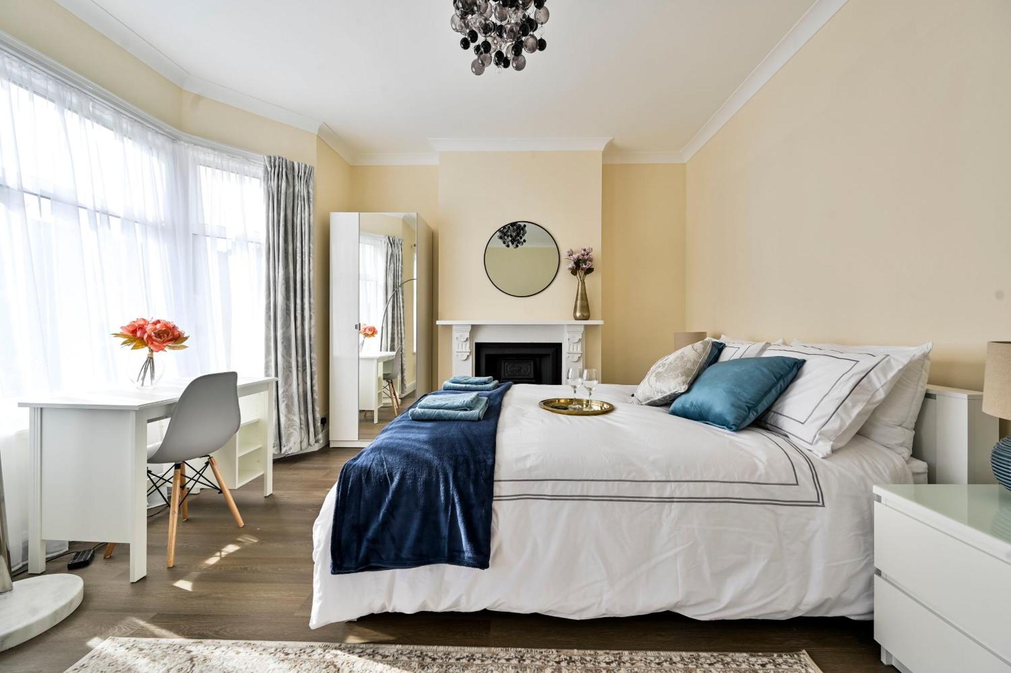 Greenwich Holiday Home ลอนดอน ภายนอก รูปภาพ