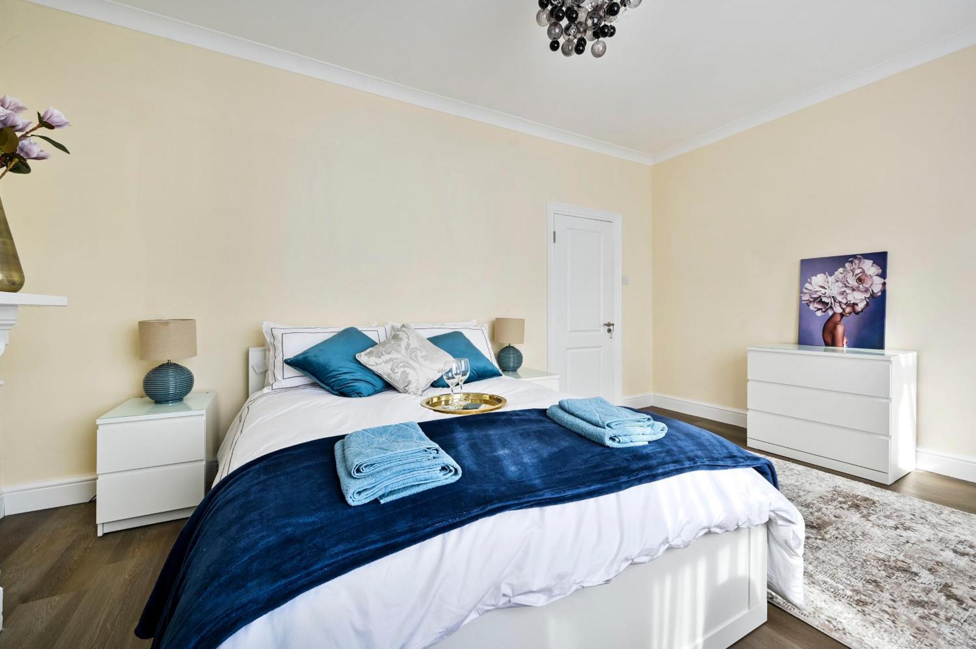Greenwich Holiday Home ลอนดอน ภายนอก รูปภาพ